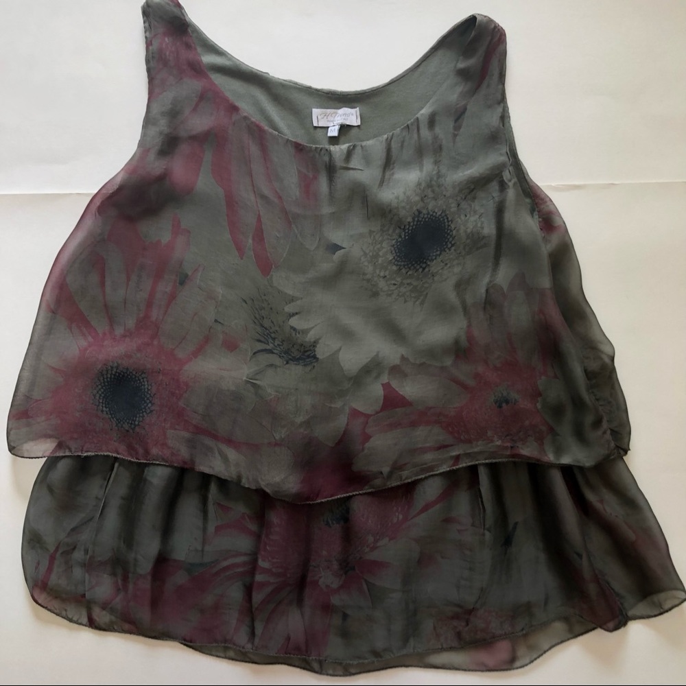 Silk floral top M
